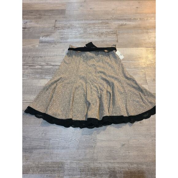 Maurices 1/2 womens black tan and white skirt with black lace trim new with tags - Picture 1 of 8